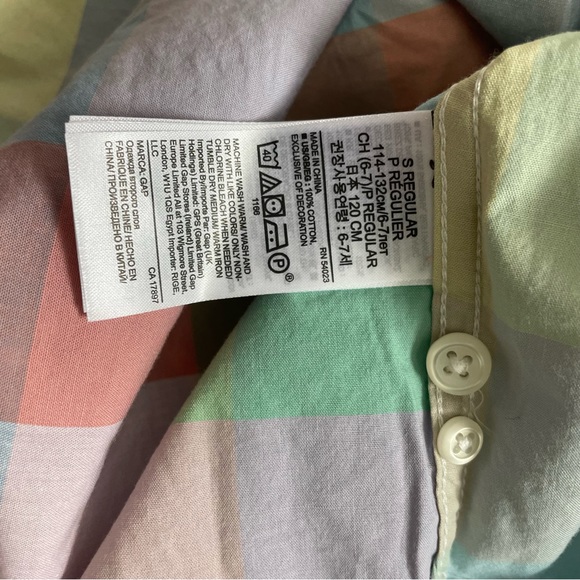 Gap Button Down - Small - Picture 4 of 16